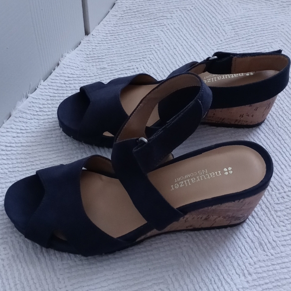 naturalizer n5 comfort wedge sandals